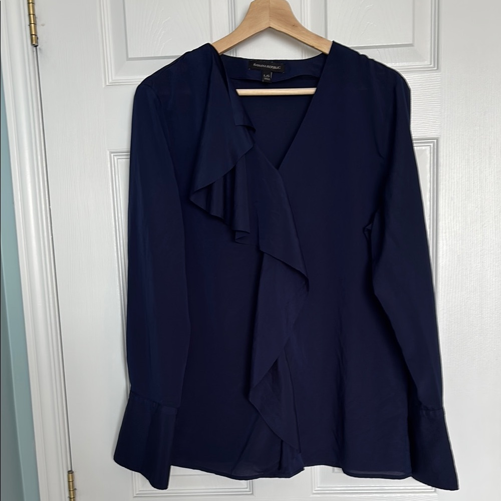 Banana Republic ruffle front blouse